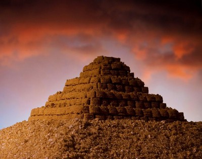 Grande pyramide d'Oatmeal Squares, Ernie Button