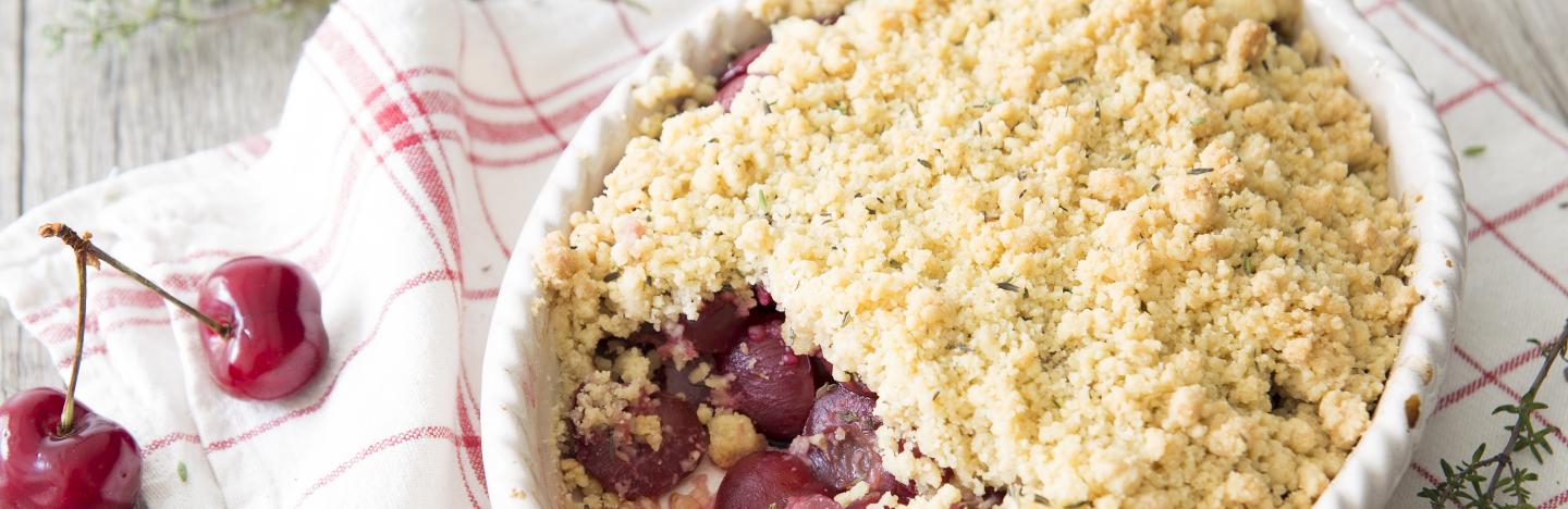 Crumble de cerises au thym