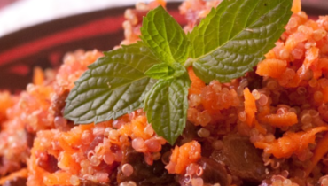 Taboulé de quinoa aux carottes et betterave