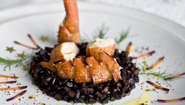 Homard au whisky Breton et riz noir