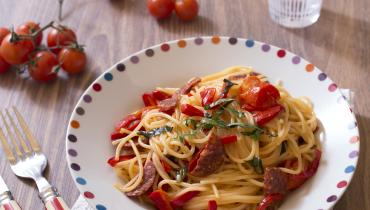 Spaghettis au chorizo et poivrons