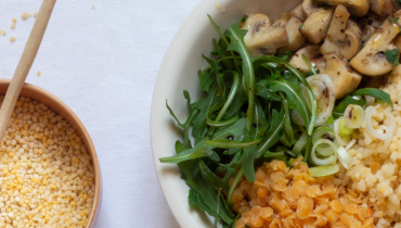 Buddha Bowl aux perles de blé dur et champignons