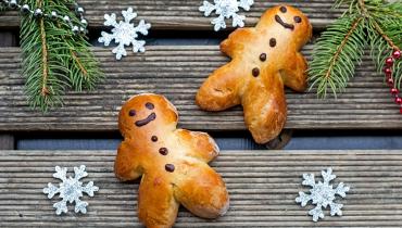 Image de deux petits biscuits en forme de bonhommes