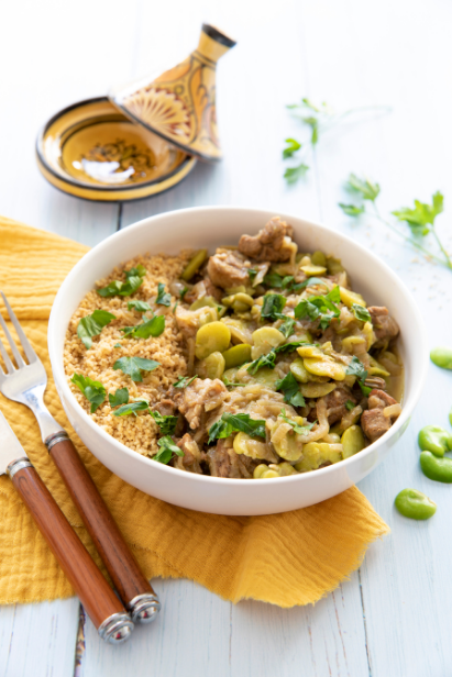 Tajine d'agneau aux fèves et semoule de blé